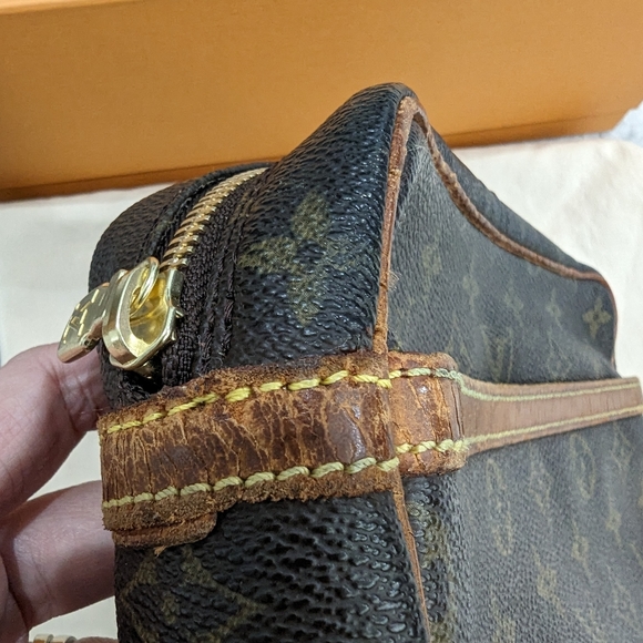 Authentic Louis Vuitton Vintage '88 Compiegne 23 - Picture 4 of 11